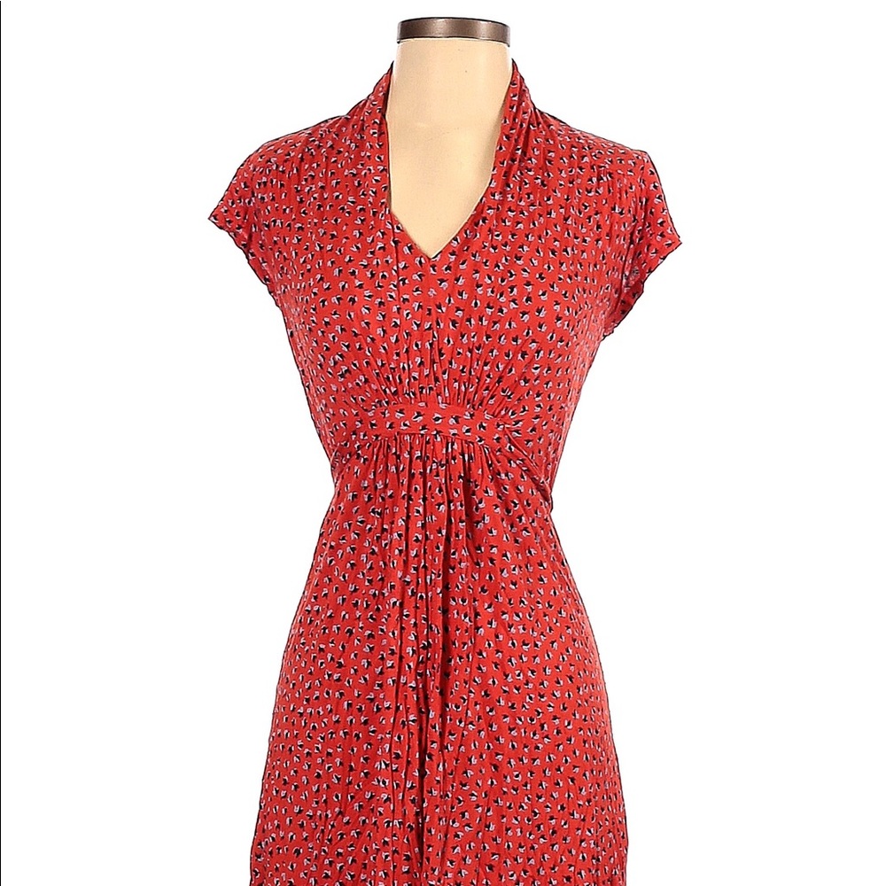 👗 French Connection V-Neck Red Mini Dress with BabyBlue and Navy Floral Pattern